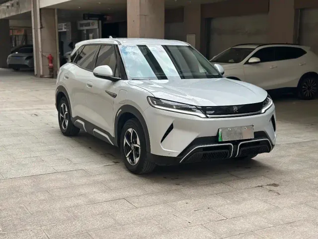 BYD Yuan UP — Фото автомобиля 3