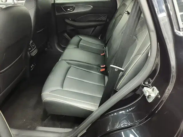 Roewe RX5 — Фото автомобиля 16