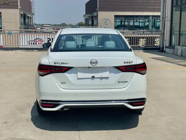 Nissan Sylphy — Фото автомобиля 5