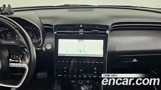 Hyundai Tucson Tucson (NX4) Бензин 1.6 турбо 2WD — Фото автомобиля 14