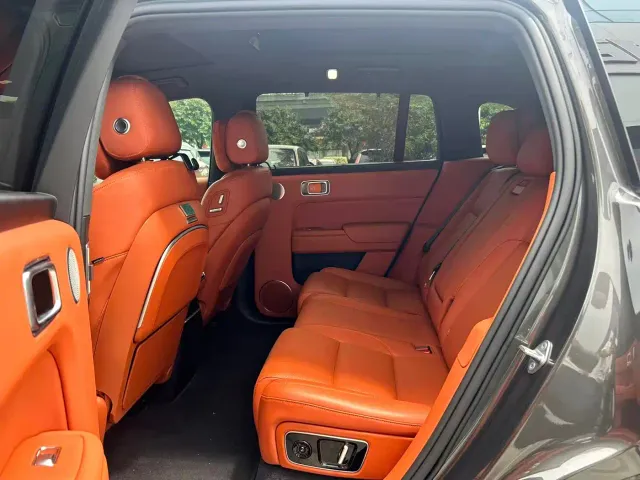 Li Auto L7 — Фото автомобиля 4