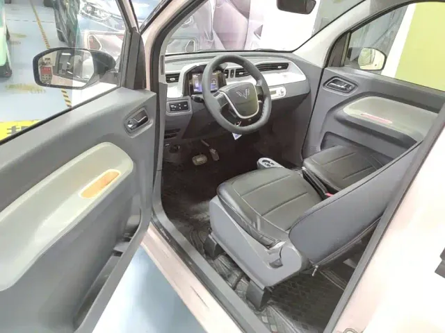 Wuling Hongguang Mini EV — Фото автомобиля 15