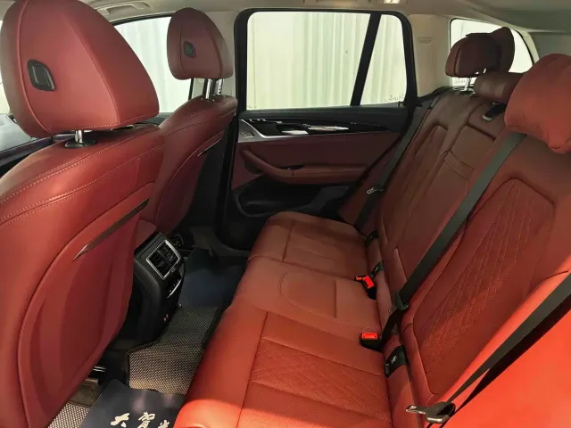 BMW X3 — Фото автомобиля 16