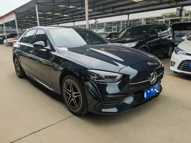 Mercedes-Benz C-Class — Фото автомобиля 3