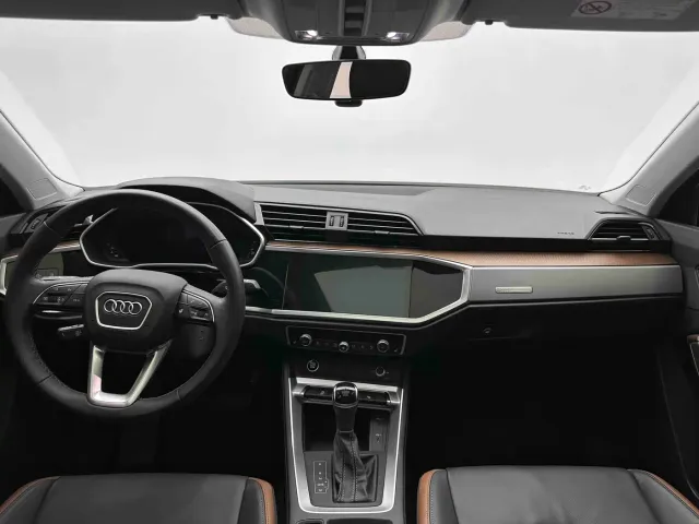 Audi Q3 — Фото автомобиля 15