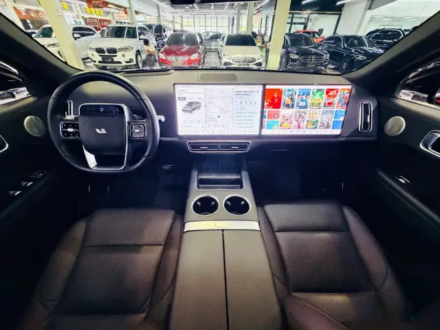 Li Auto Li L8 2023 Pro — Фото автомобиля 4