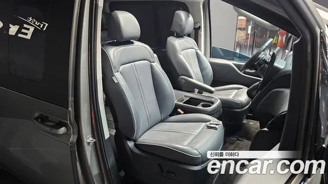 Hyundai Staria — Фото автомобиля 12