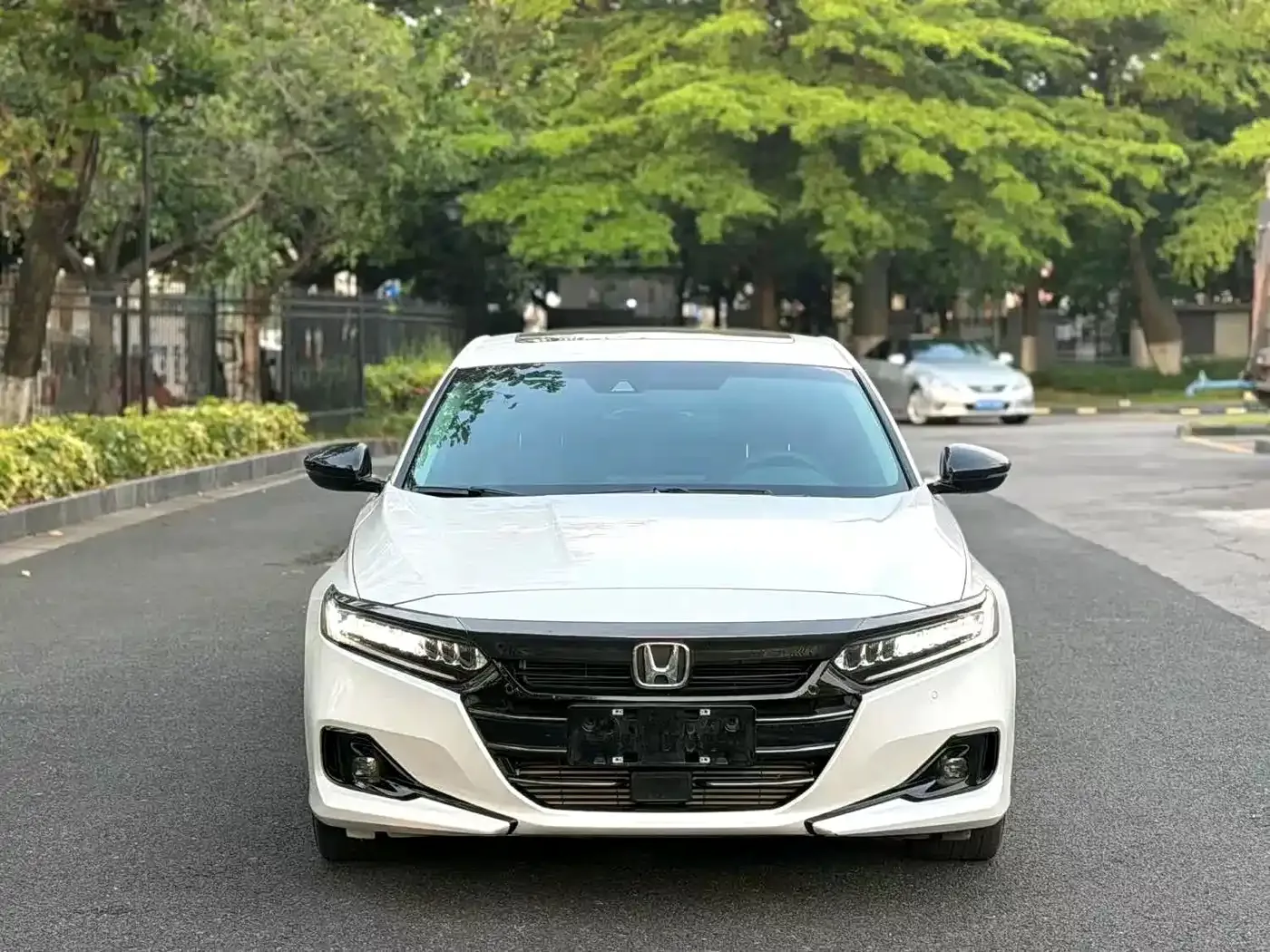 Honda Accord 2022 260TURBO Phantom Night Premium — Фото автомобиля 2