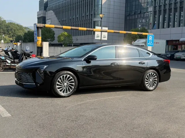 Фотография автомобиля — Buick LaCrosse