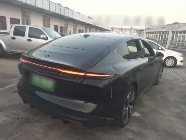 Nio ET5 — Фото автомобиля 6