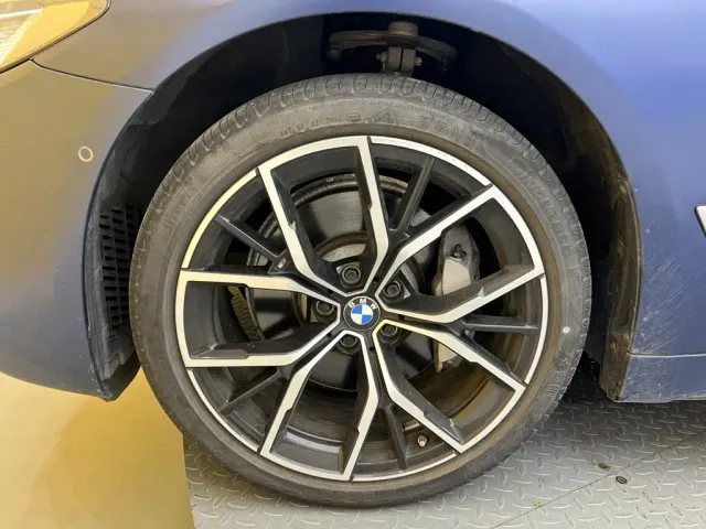 BMW 5 Series — Фото автомобиля 8