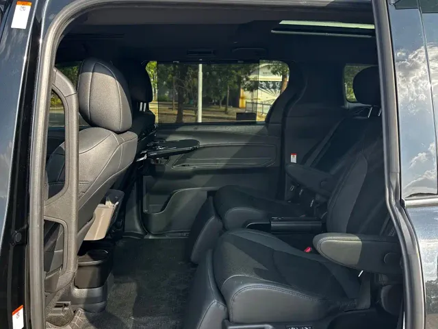 Toyota Granvia — Фото автомобиля 9