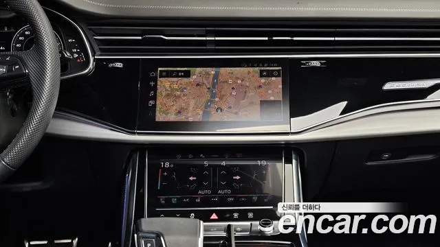 Audi Q7 — Фото автомобиля 15