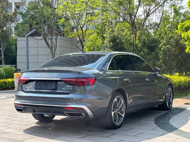 Audi A4L — Фото автомобиля 7
