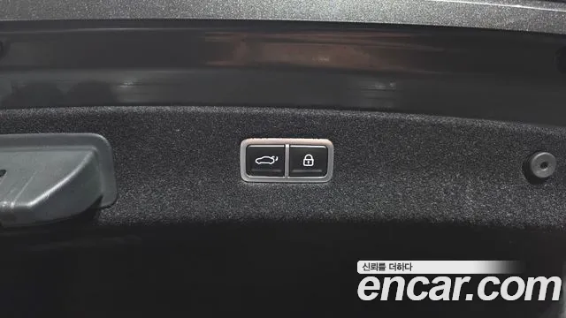 Genesis G90 Бензин 3.5 турбо AWD — Фото автомобиля 20