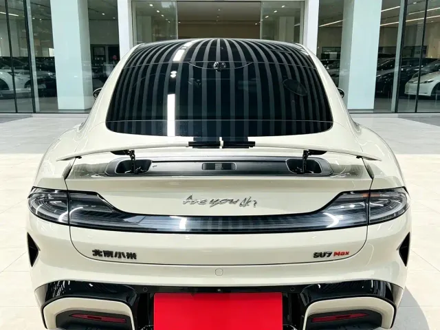 Xiaomi SU7 — Фото автомобиля 5
