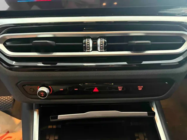 BMW 3 Series — Фото автомобиля 11