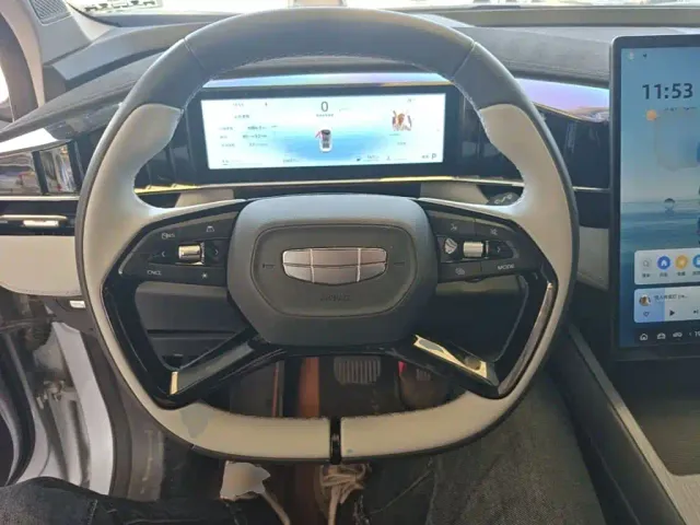 Geely Boyue L — Фото автомобиля 10