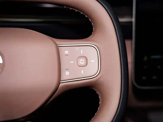 Nio ES9 — Фото автомобиля 14