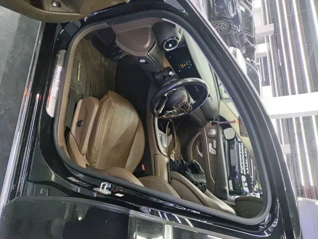 Mercedes-Benz E-Class — Фото автомобиля 7