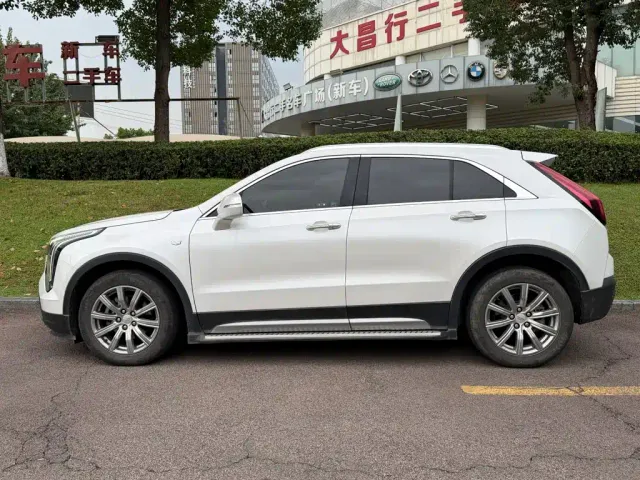 Cadillac XT4 — Фото автомобиля 3