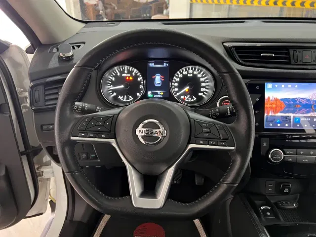 Nissan X-Trail — Фото автомобиля 12