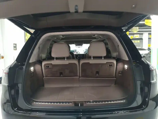 Aito M9 — Фото автомобиля 18