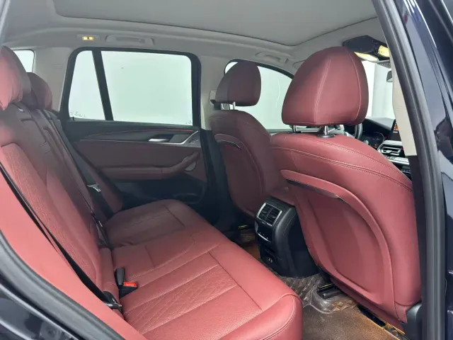 BMW X3 — Фото автомобиля 9