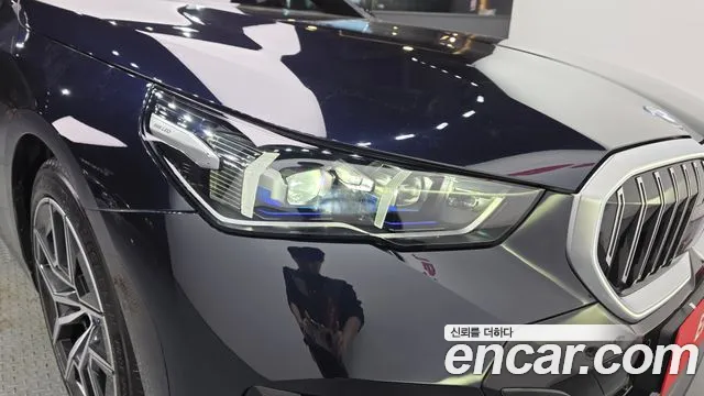BMW i5 G60 — Фото автомобиля 7