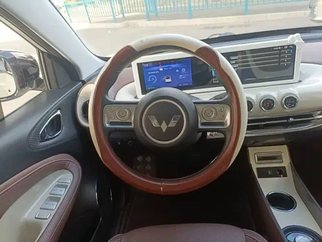 Wuling Bingo — Фото автомобиля 10
