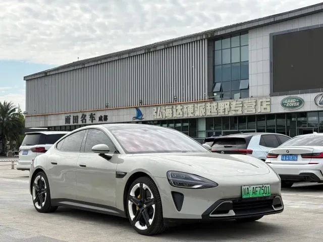 Xiaomi SU7 — Фото автомобиля 3