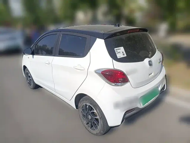 Changan Benben E-Star — Фото автомобиля 4