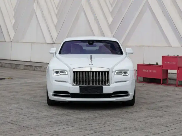 Rolls-Royce Wraith — Фото автомобиля 2