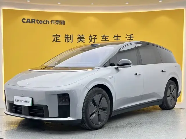 Li Auto i8 — Фото автомобиля 12