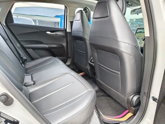 Changan Lamore — Фото автомобиля 12
