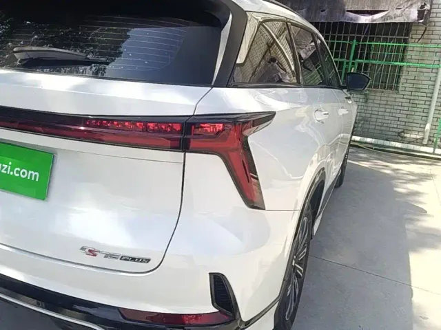 Changan CS75 Plus — Фото автомобиля 7