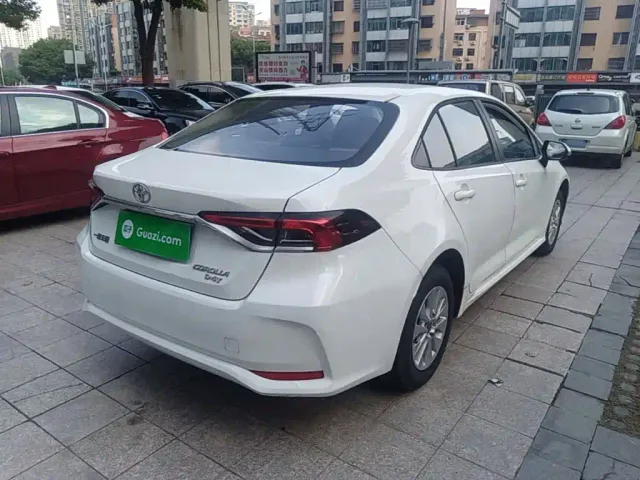 Toyota Corolla — Фото автомобиля 6