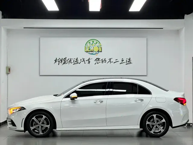 Mercedes-Benz A-Class — Фото автомобиля 5