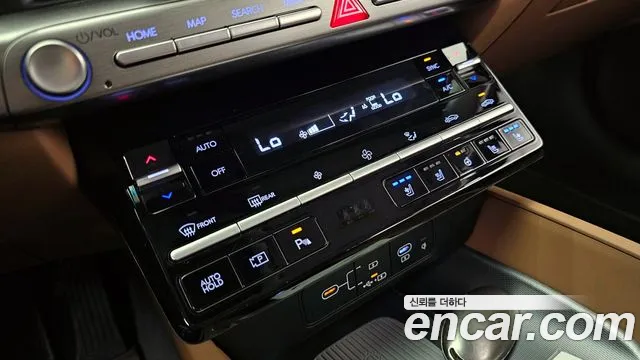 Hyundai Grandeur Grandeur (GN7) 2.5 Бензин 2WD — Фото автомобиля 20