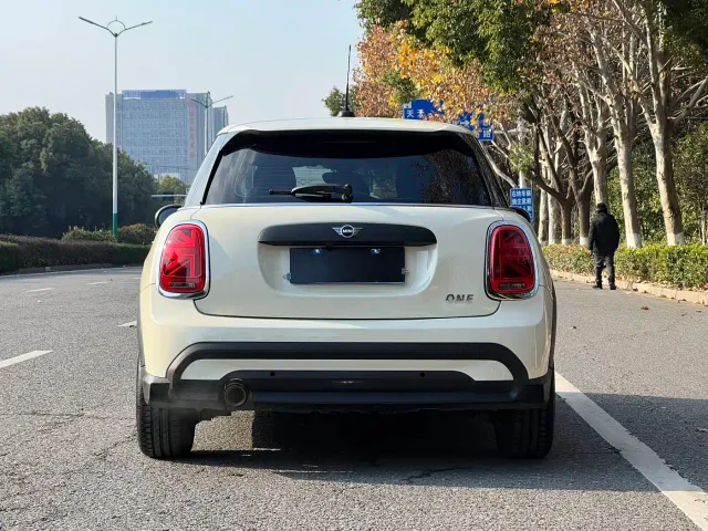 MINI Hatch — Фото автомобиля 15
