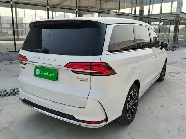 Roewe iMAX8 — Фото автомобиля 6