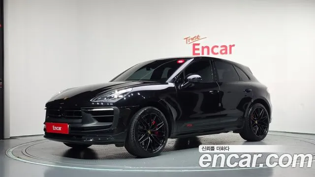 Фотография автомобиля — Porsche Macan