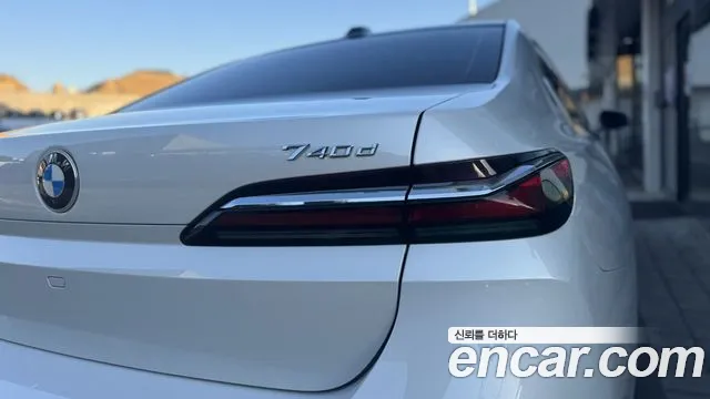 BMW 7-Series — Фото автомобиля 20