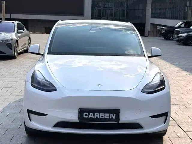 Tesla Model Y — Фото автомобиля 2