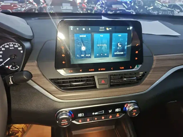 Nissan Teana — Фото автомобиля 12