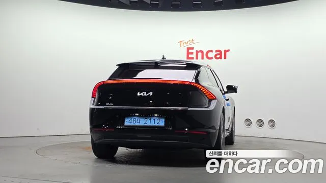 Kia EV6 — Фото автомобиля 4