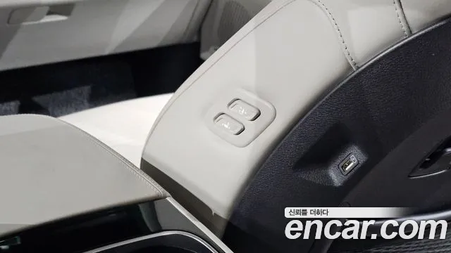 Kia Canival Carnival 4 поколение Дизель 9 мест Signature — Фото автомобиля 23