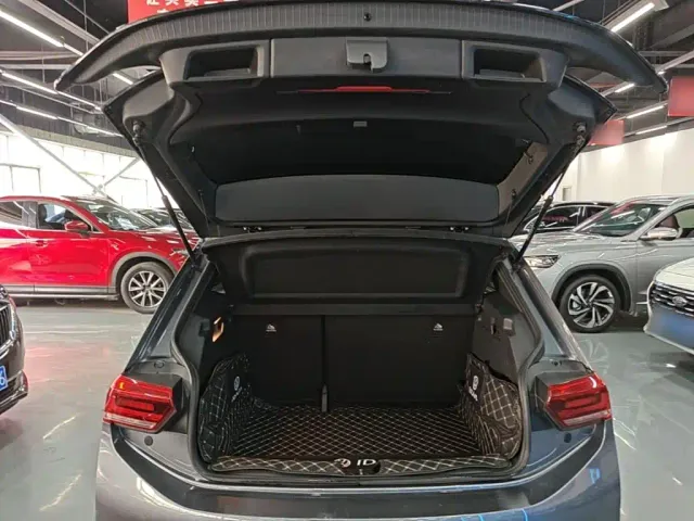 Volkswagen ID.3 — Фото автомобиля 18