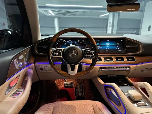 Mercedes-Benz GLS-Class — Фото автомобиля 11