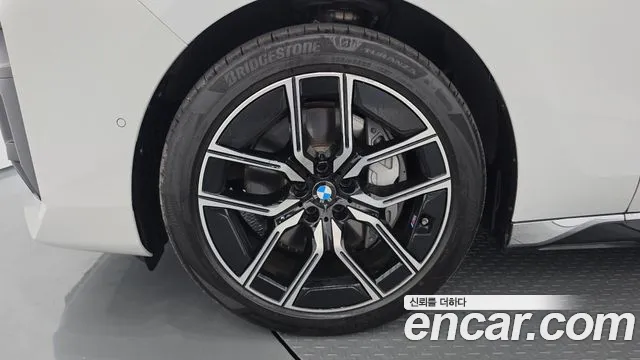 BMW 7-Series 7 серия (G70) 740i xDrive M Sport Limited — Фото автомобиля 5